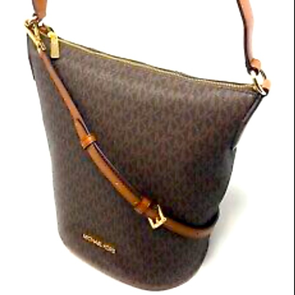 COPY - Michael Kors Brooke Medium Zip Bucket bag